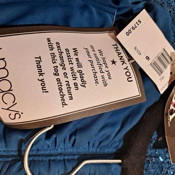 Betsy and Adam Full Length Lace Top Waterfall Detail Gown Size 6 - Picture 6 of 7